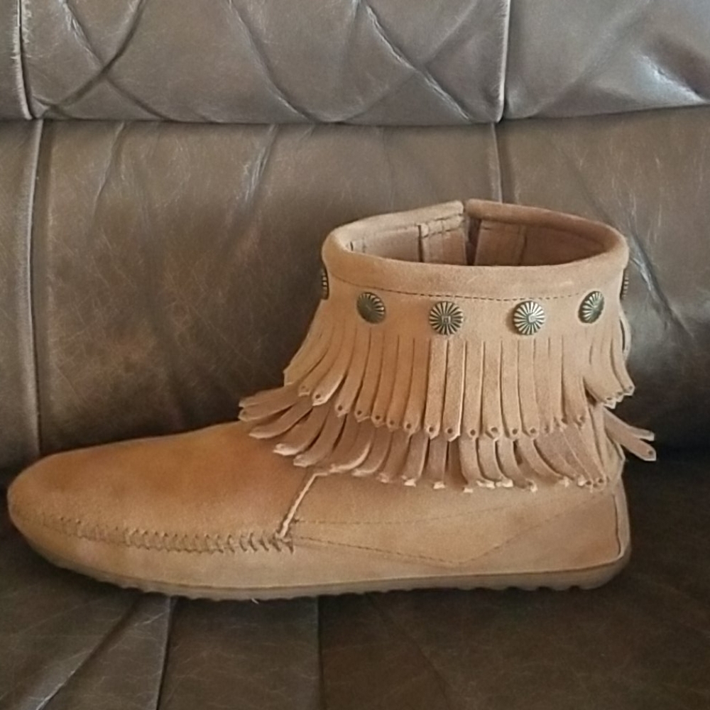 Minnetonka Moccasin | Women's